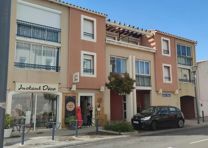 T2 Clim Avec Terrasse Et Place De Parking Privative